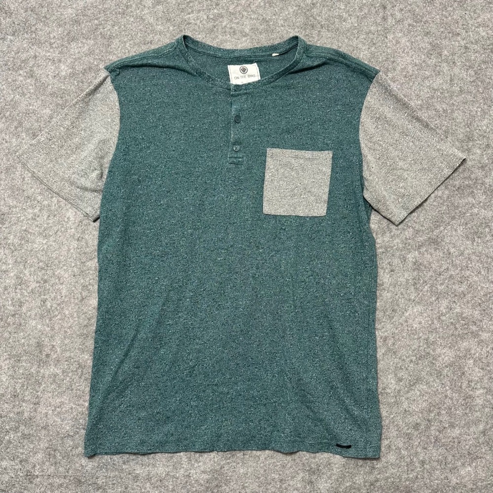 On The Byas Henley Shirt Mens L Green Gray Colorblock Pocket Short Sleeve Tee